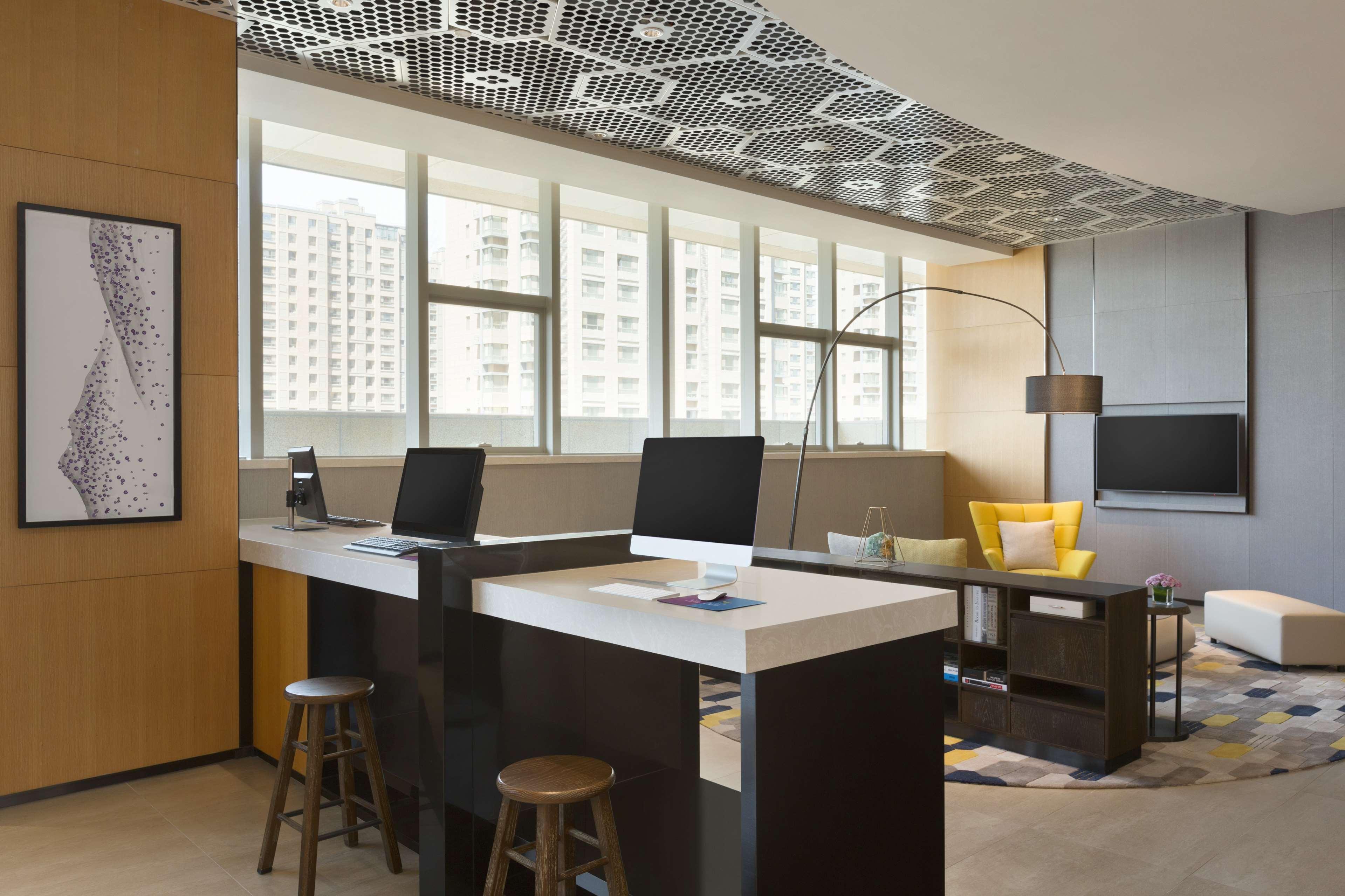 Hyatt House Yinchuan Yuecaicheng Hotel Exterior photo